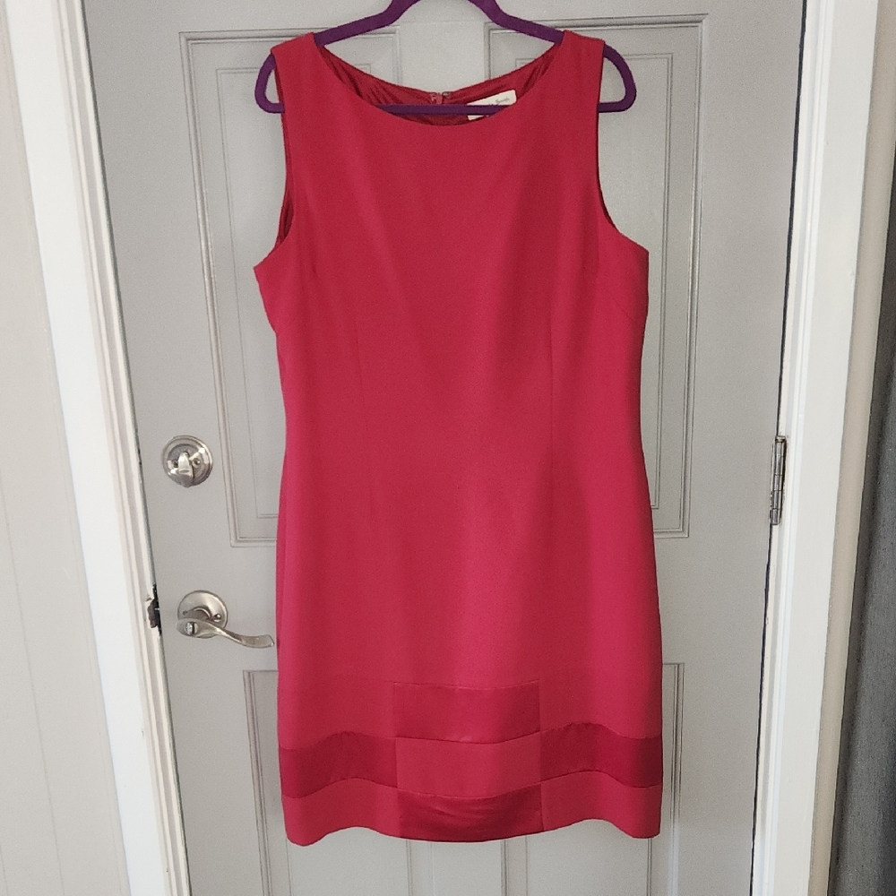 Amanda Smith Red Sheath Mini Dress With Asymmetrical Pattern At Hemline Sz. 16